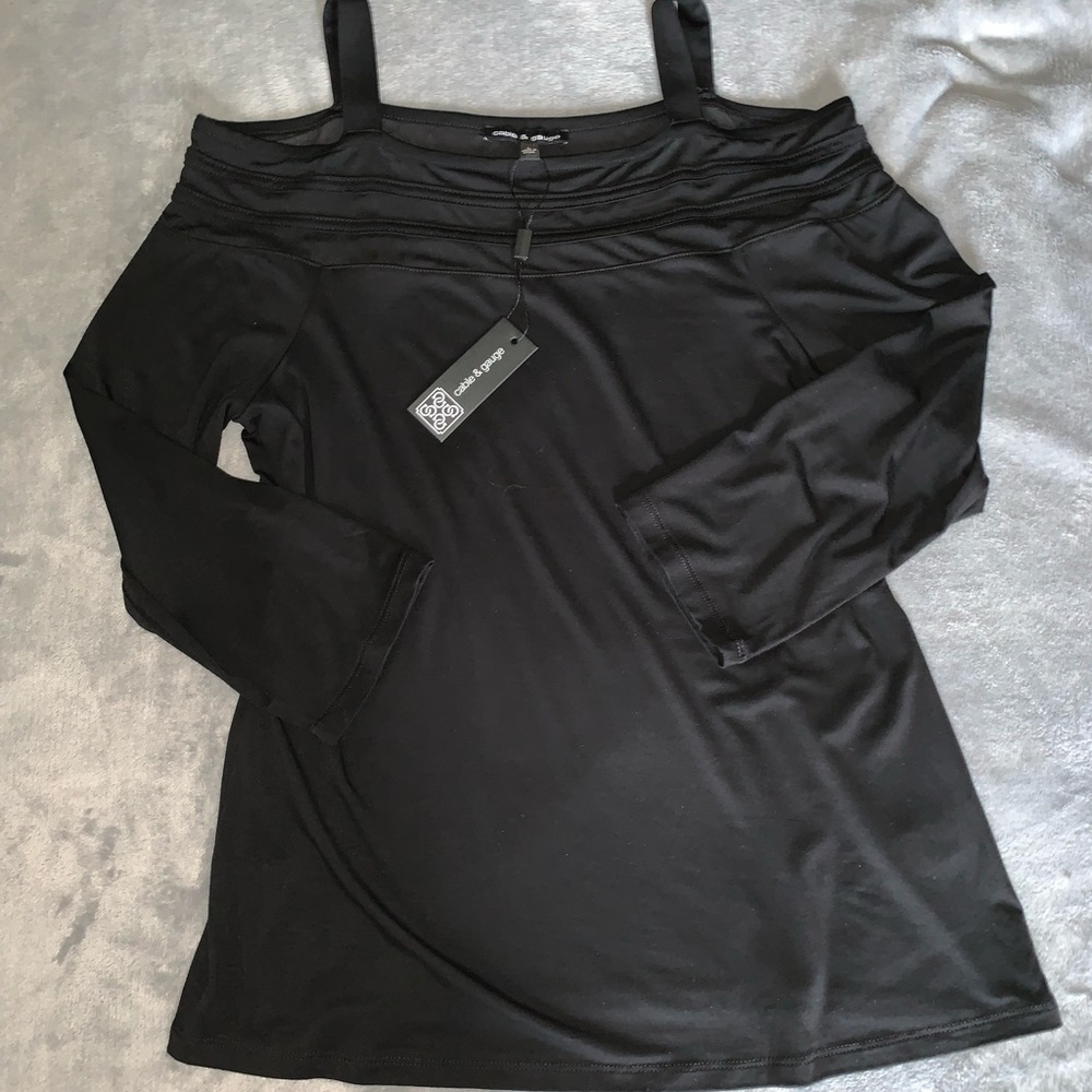NWT cold shoulder / off shoulder black top